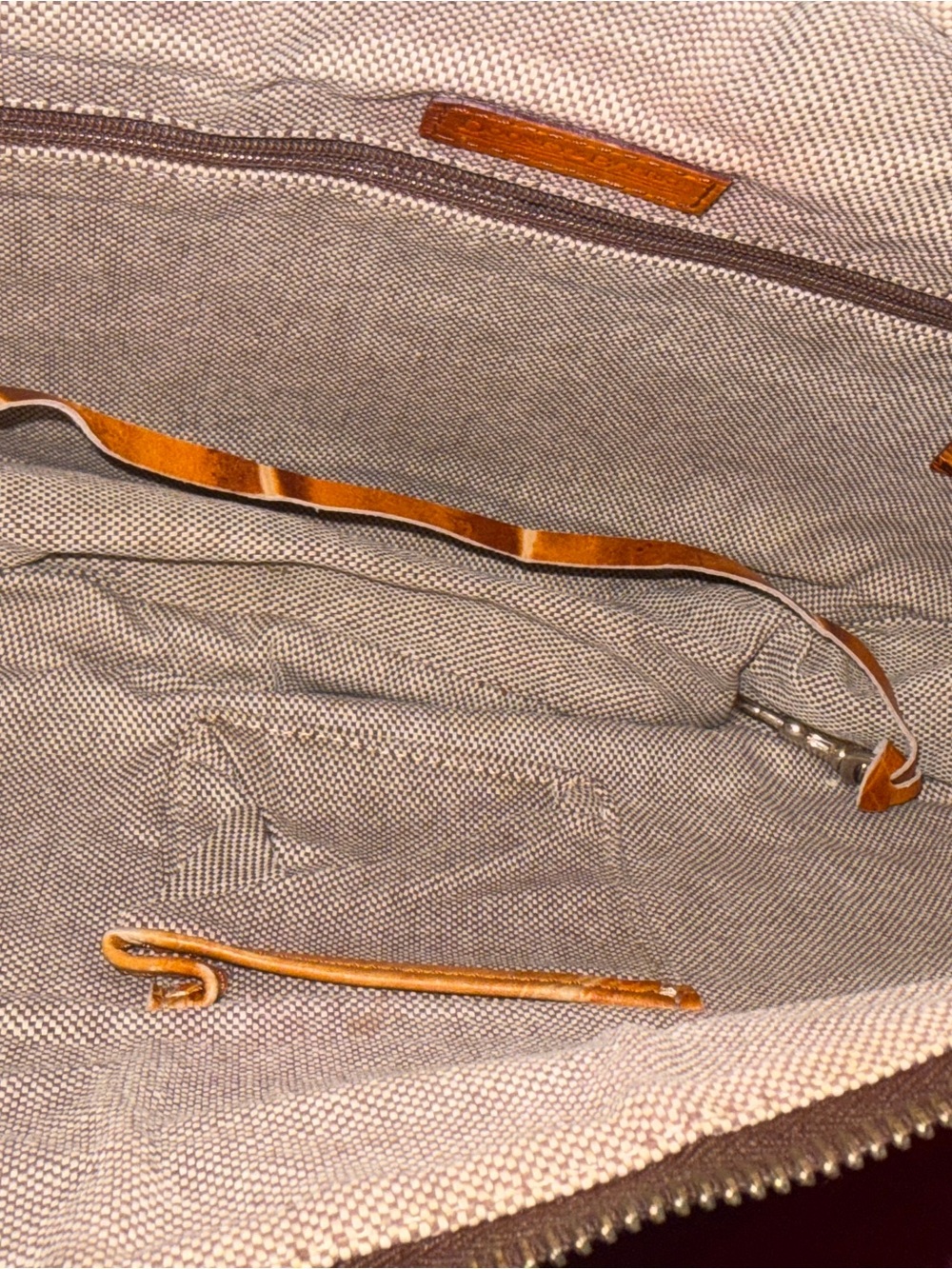 Dooney & Bourke Vintage Luna Bag from the Nile Collection EUC - Picture 5 of 7